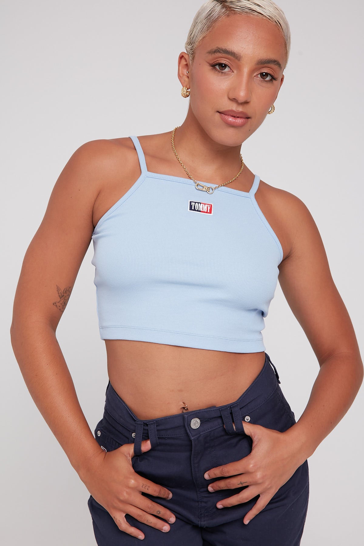Tommy Jeans Baby Crop Store Rib – Singlet Timeless Universal Blue Pearly
