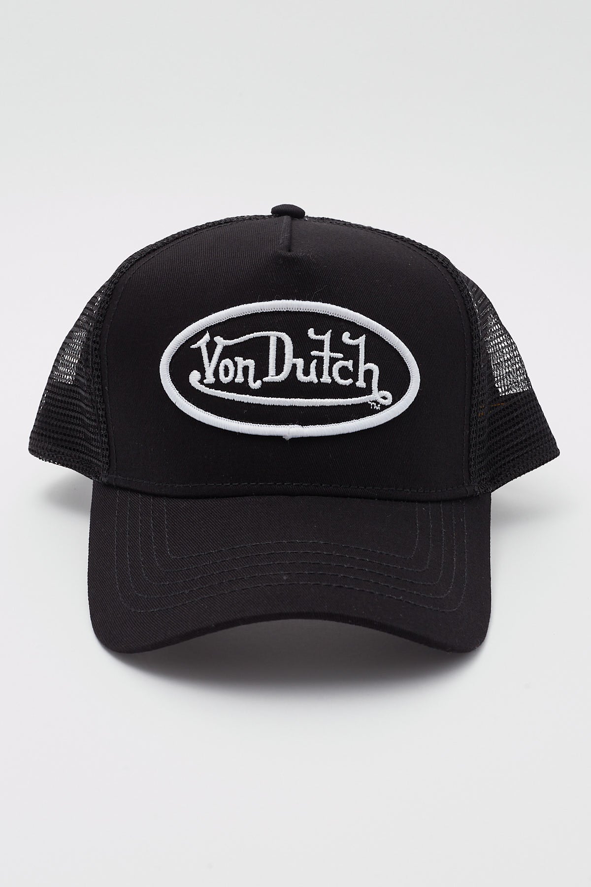 Von Dutch Classic Trucker 51 Black/White – Universal Store