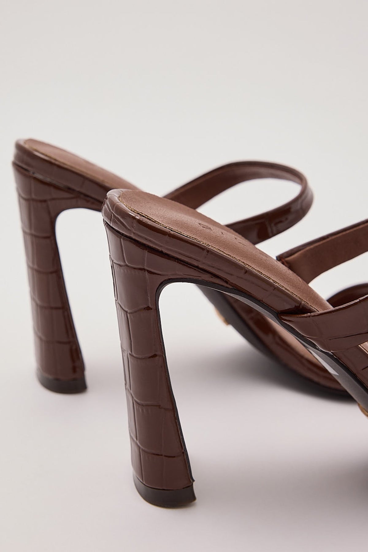 Billini Izalia Heel Chocolate Patent Croc