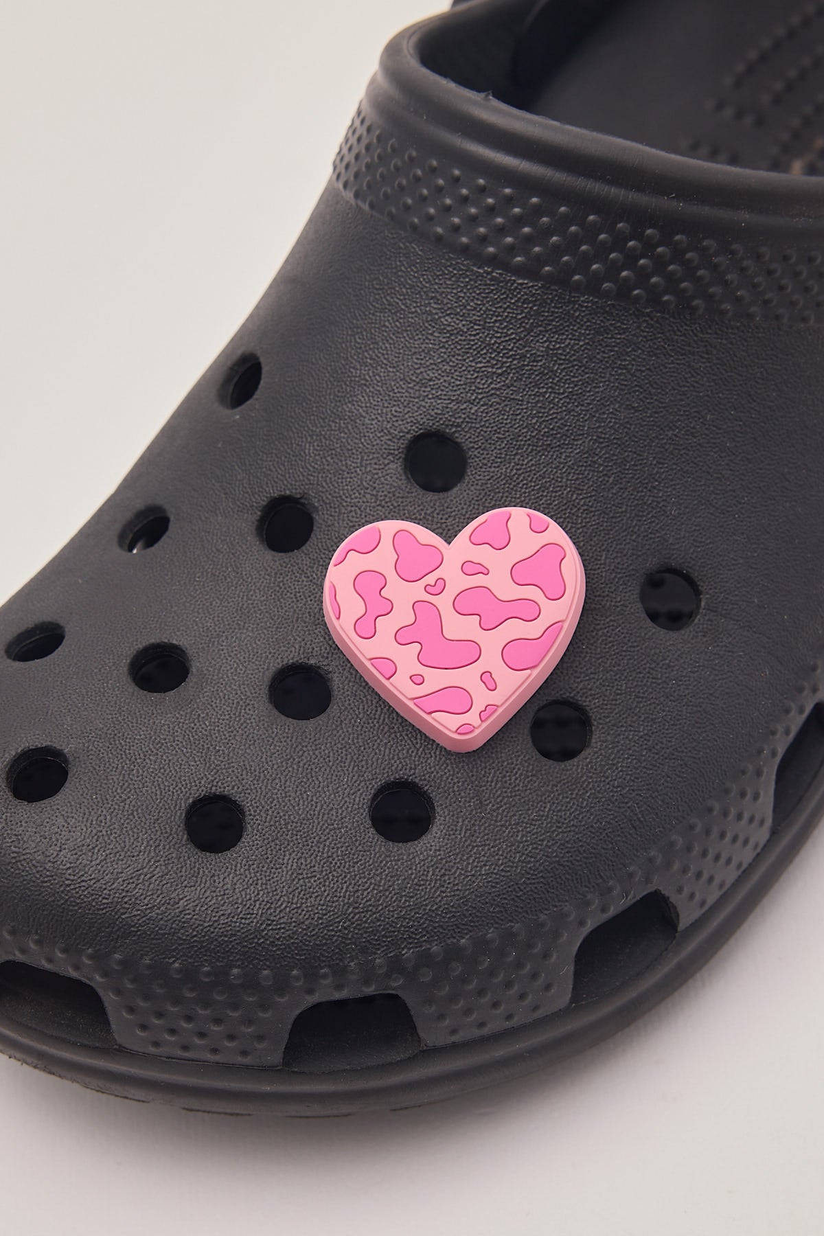 Crocs Pink Tonal Print Heart jibbitz Pink Universal Store