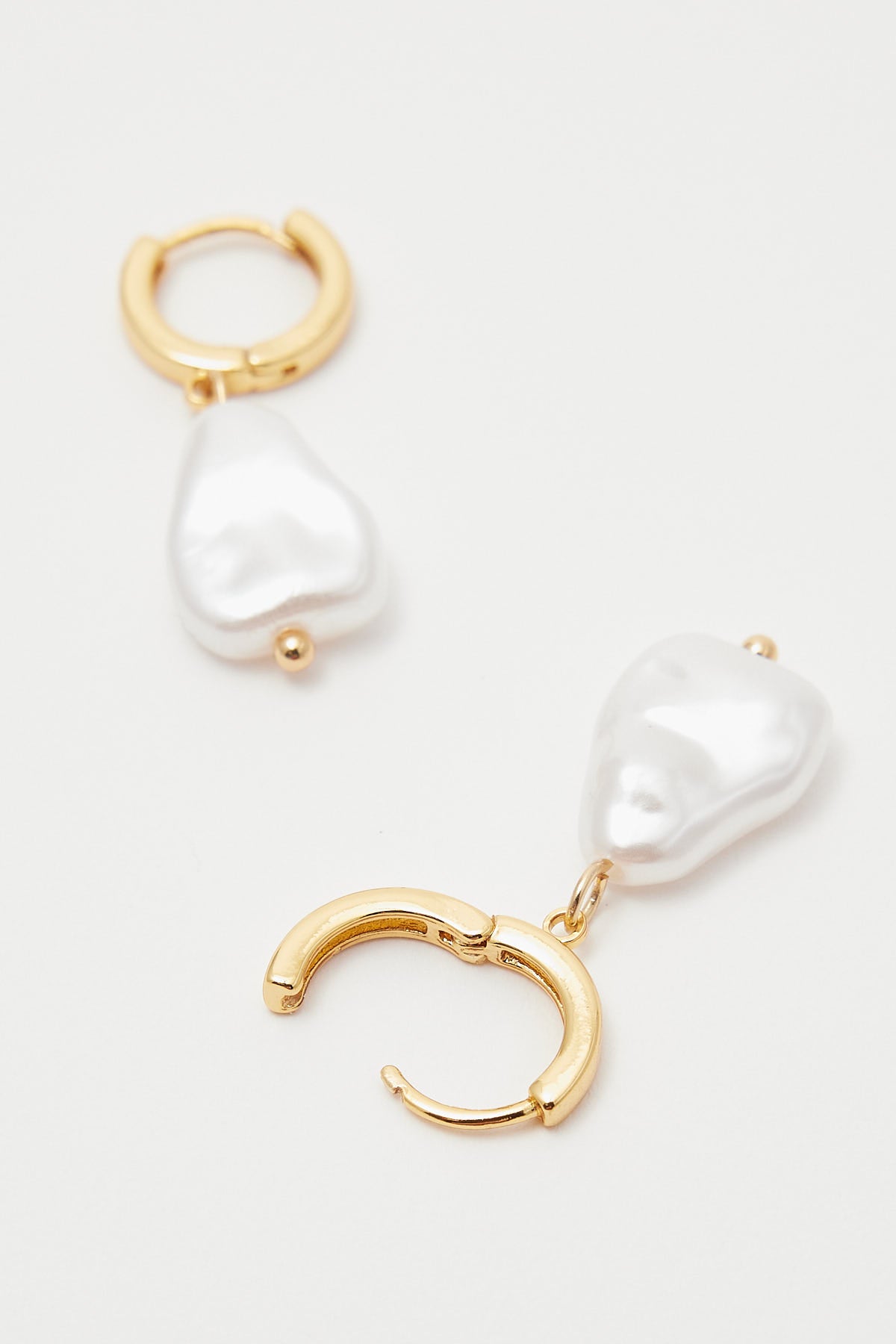 Perfect Stranger Bonnie Pearl Drop Earrings 18K Gold Plated Gold