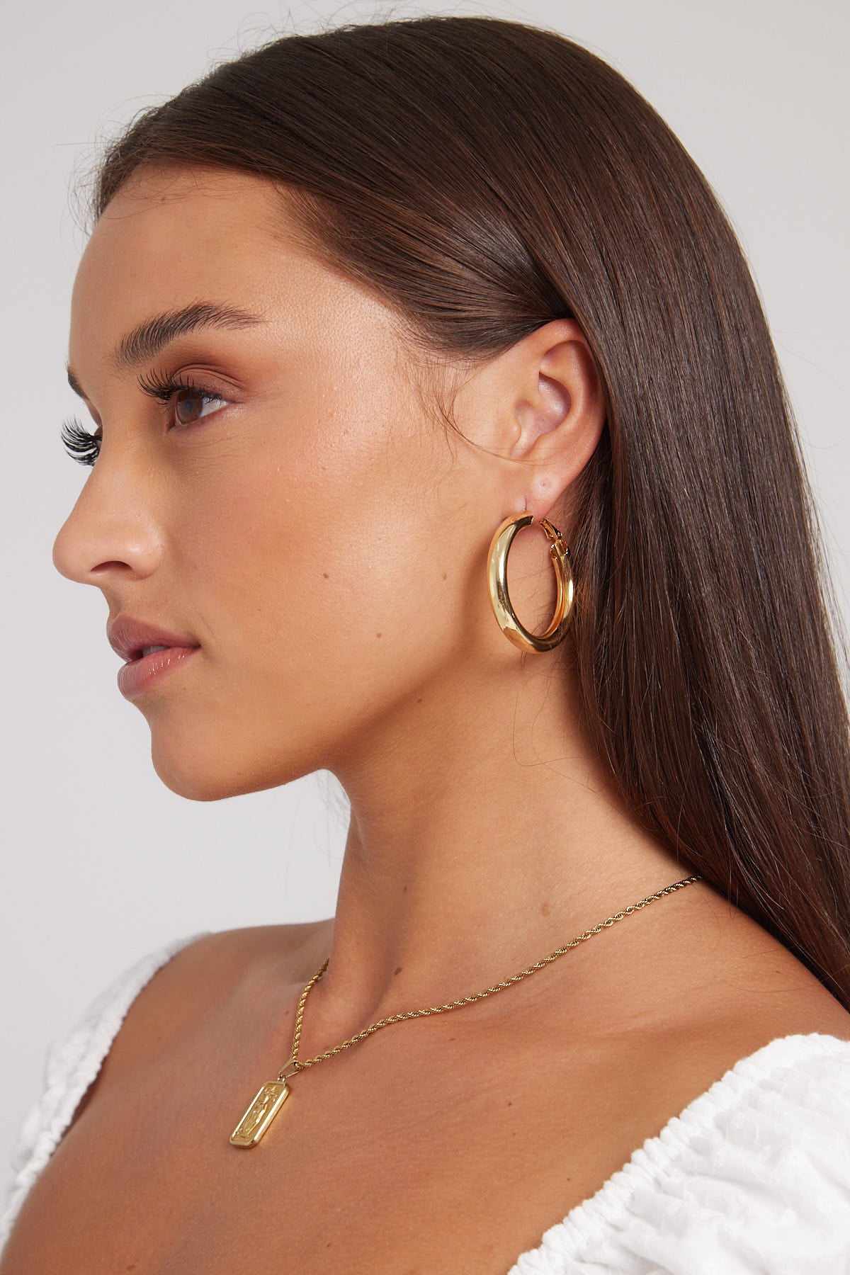 Perfect Stranger Sleek Hoop Earrings 18k Gold Plated