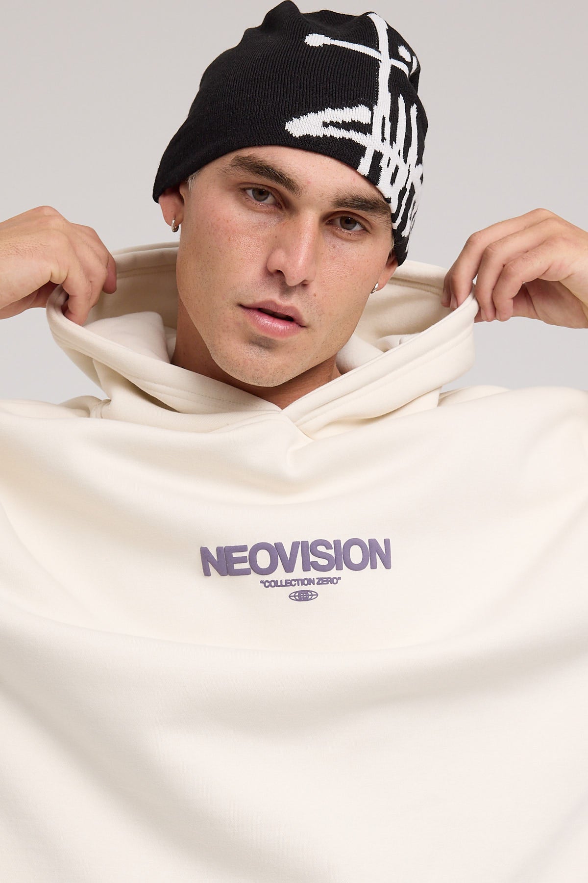 Neovision Exhibit Street Hoodie Off White