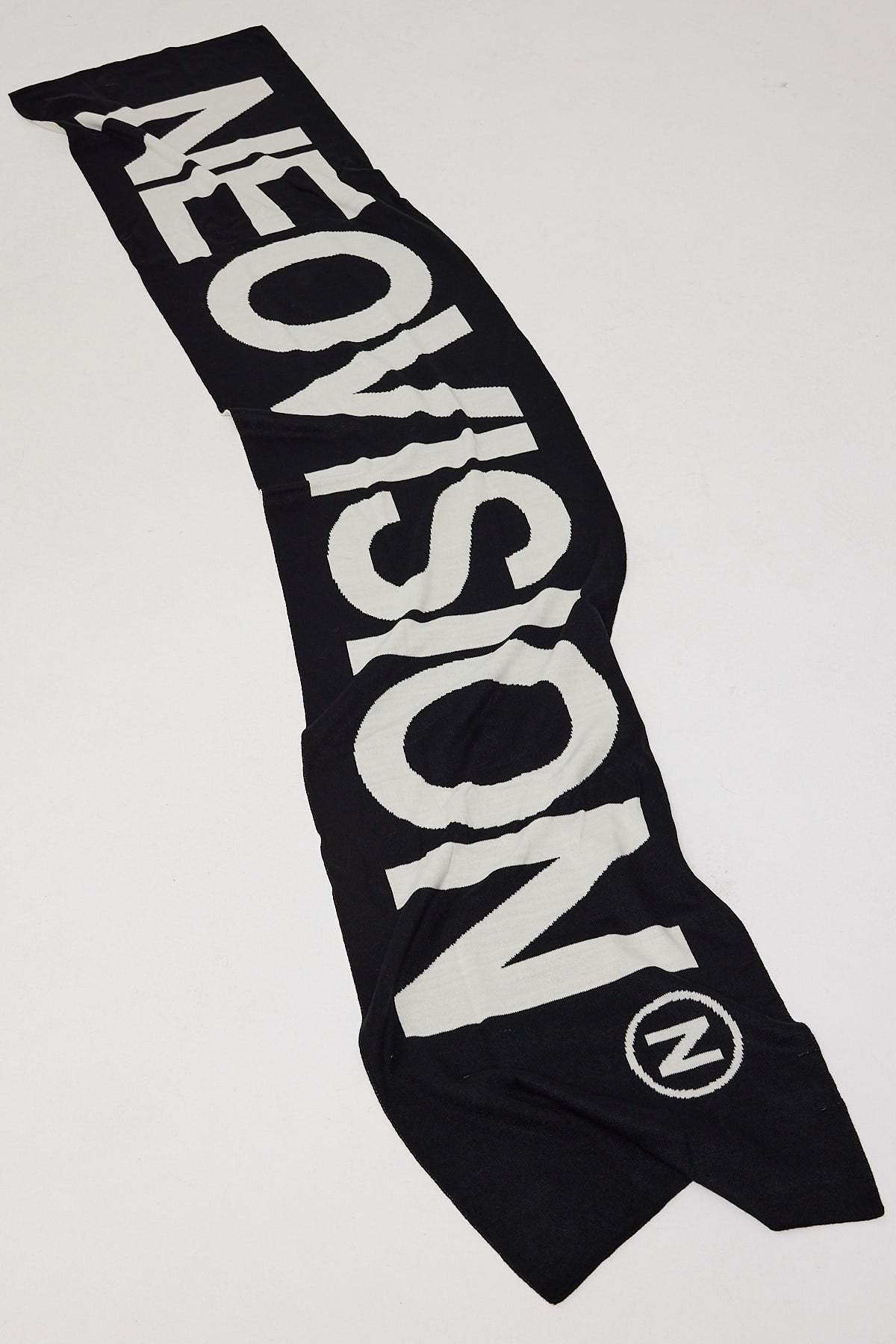 Neovision Curation Scarf Black