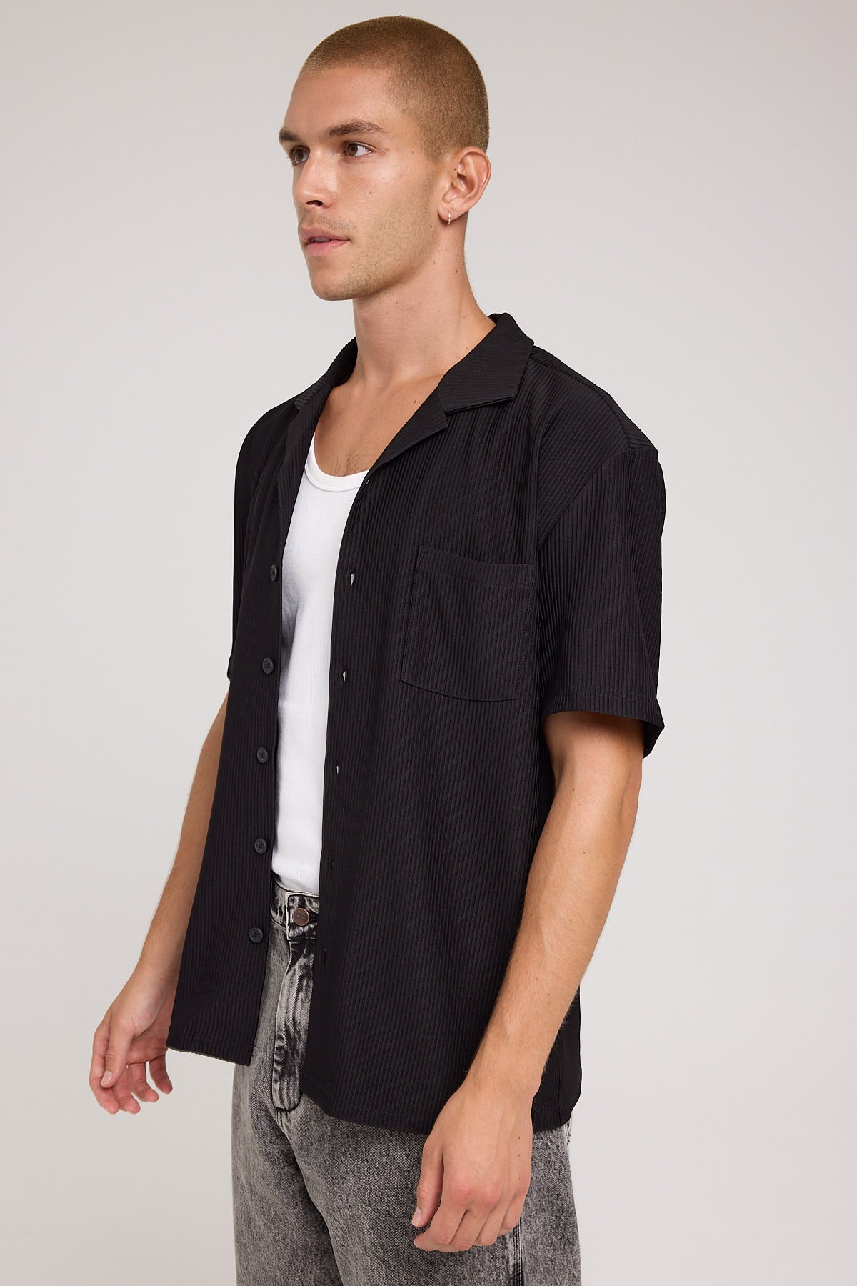 Common Need Austin Pleated Resort Shirt Black