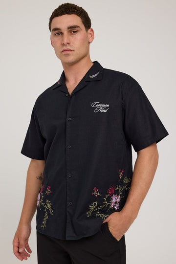 Common Need Posy Embroidered Resort Shirt Off Black