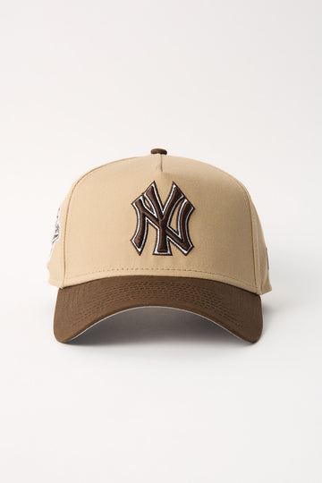 New Era 9FORTY A-FRAME CAMEL 2TONE WORLD SERIES NEW YORK YANKEE CAMEL