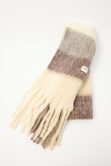 Common Need Ascot Check Scarf Brown Check