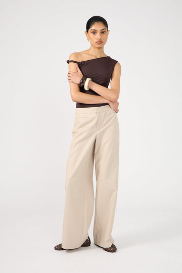 Perfect Stranger Odessa Mid Rise Pant Beige