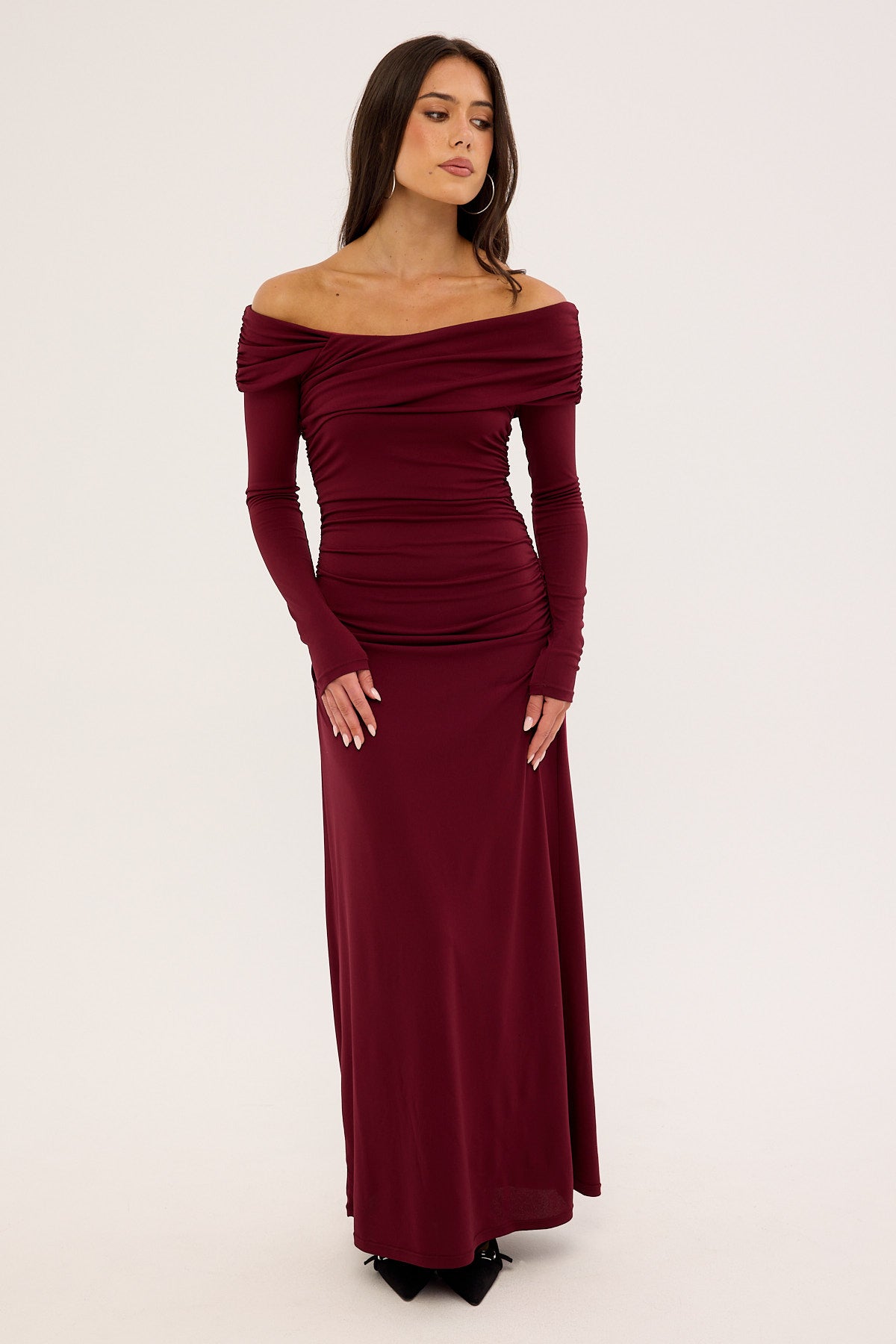 Perfect Stranger Romina Off Shoulder Maxi Dress Burgundy Universal Store Perfect Stranger Romina Off Shoulder Maxi Dress Burgundy Universal Store