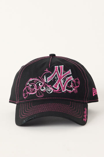 New Era 9Twenty A-Frame Millennium Pop New York Yankees Cap Black/Contrast Pink