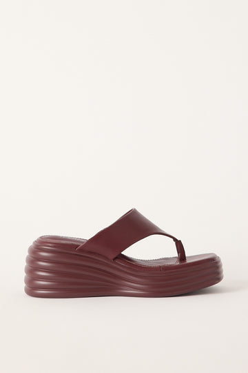 Therapy Frame Wedge Thong Burgundy Exclusive