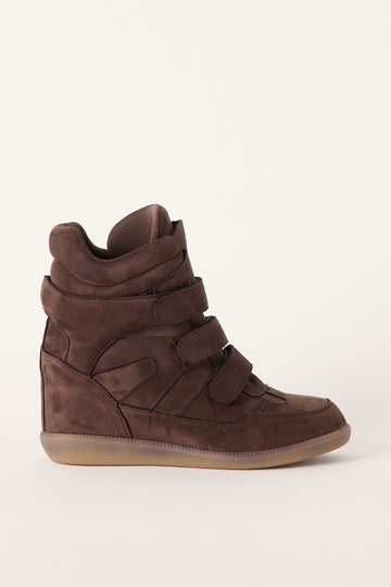 Therapy Sneaker Habit Chocolate Faux Suede