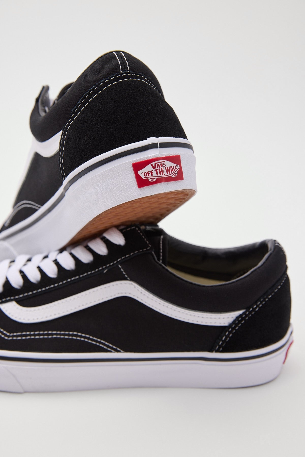 Vans Mens Old Skool Black – Universal Store - Main Image