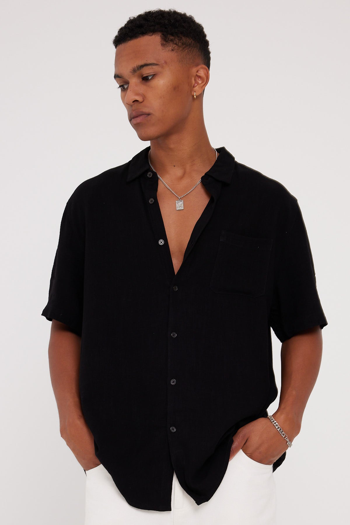 Common Need Daring Party Shirt Linen Blend Black