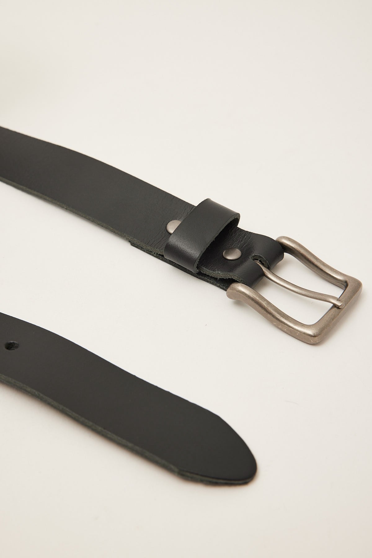 Common Need Basic Slim Belt Black/Antique Steel