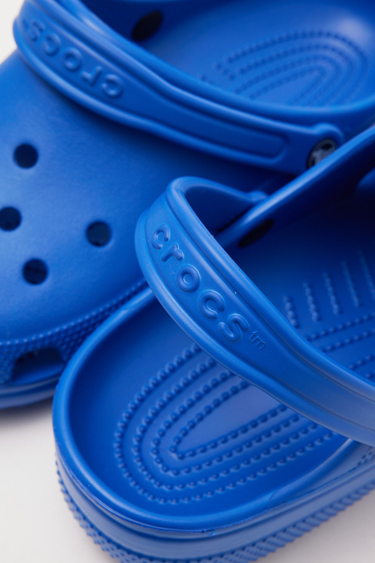 Crocs Classic Blue Bolt – Universal Store