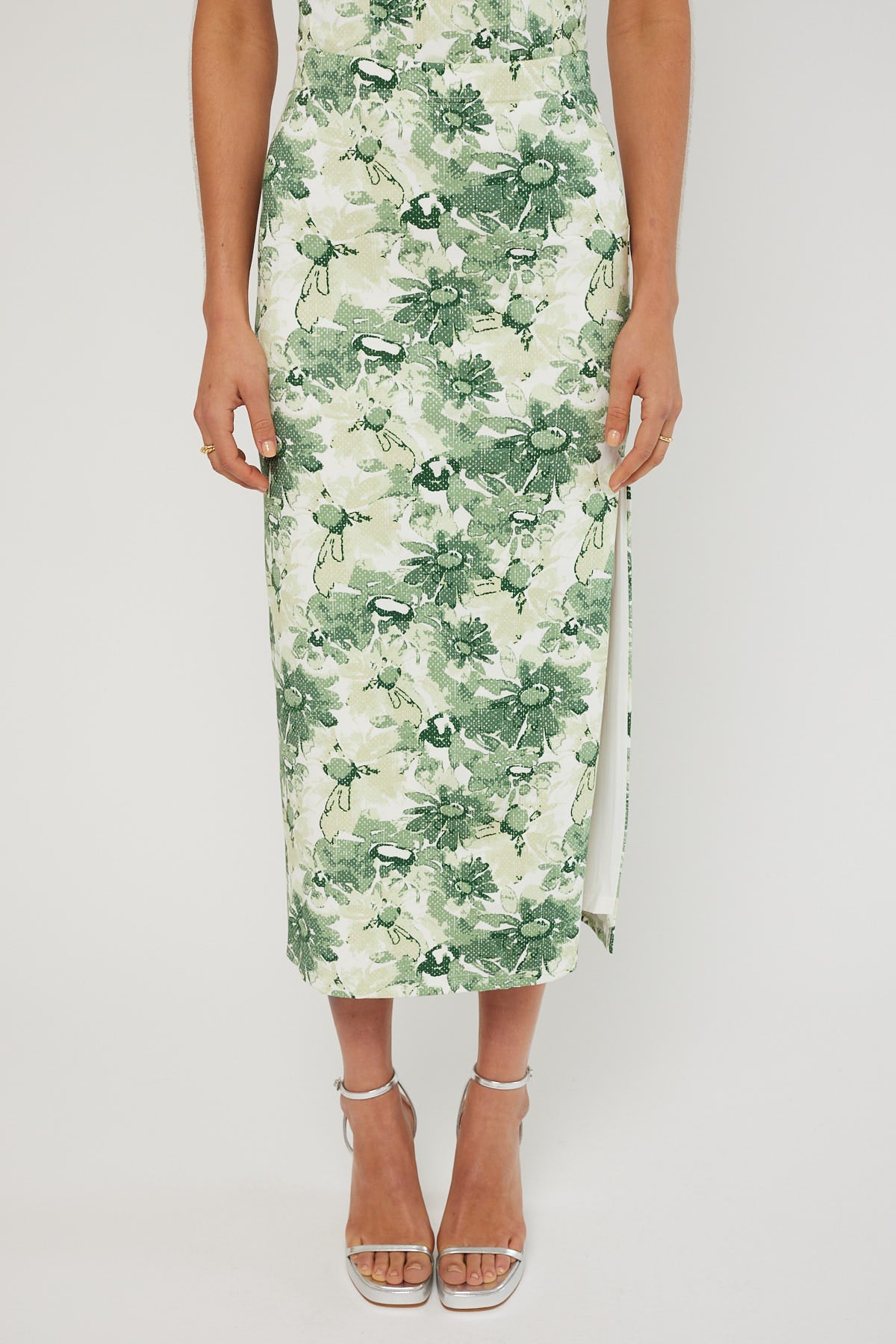 Perfect Stranger Evergreen Floral Midi Skirt Green Floral – Universal Store