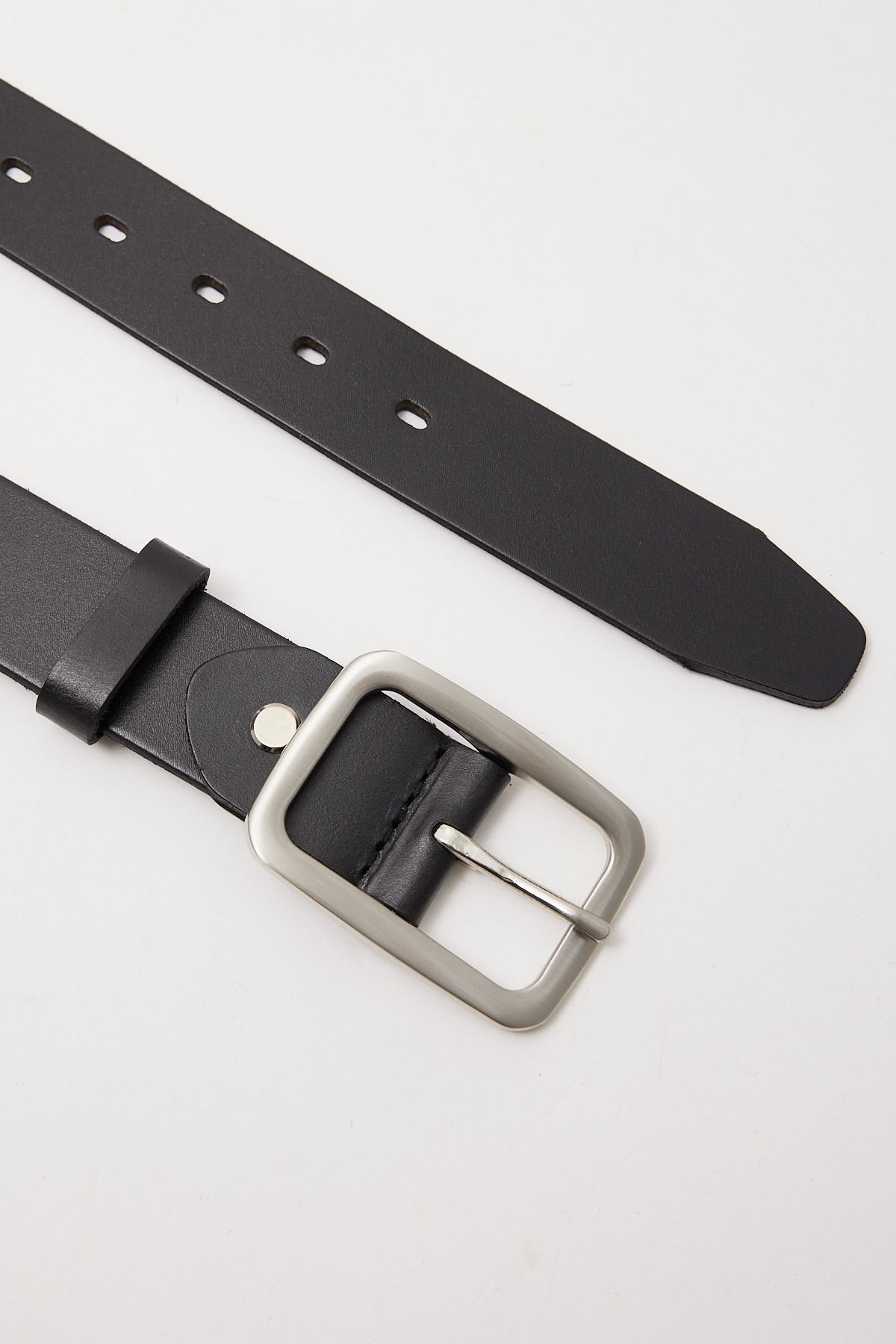 Common Need Oval Buckle Basic Belt Black/Silver – Universal Store