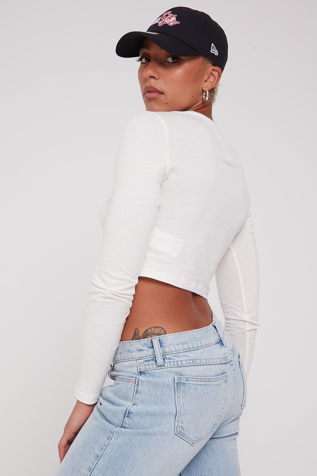 Tommy Jeans Baby Crop Essential Long Sleeve Tee Ancient White