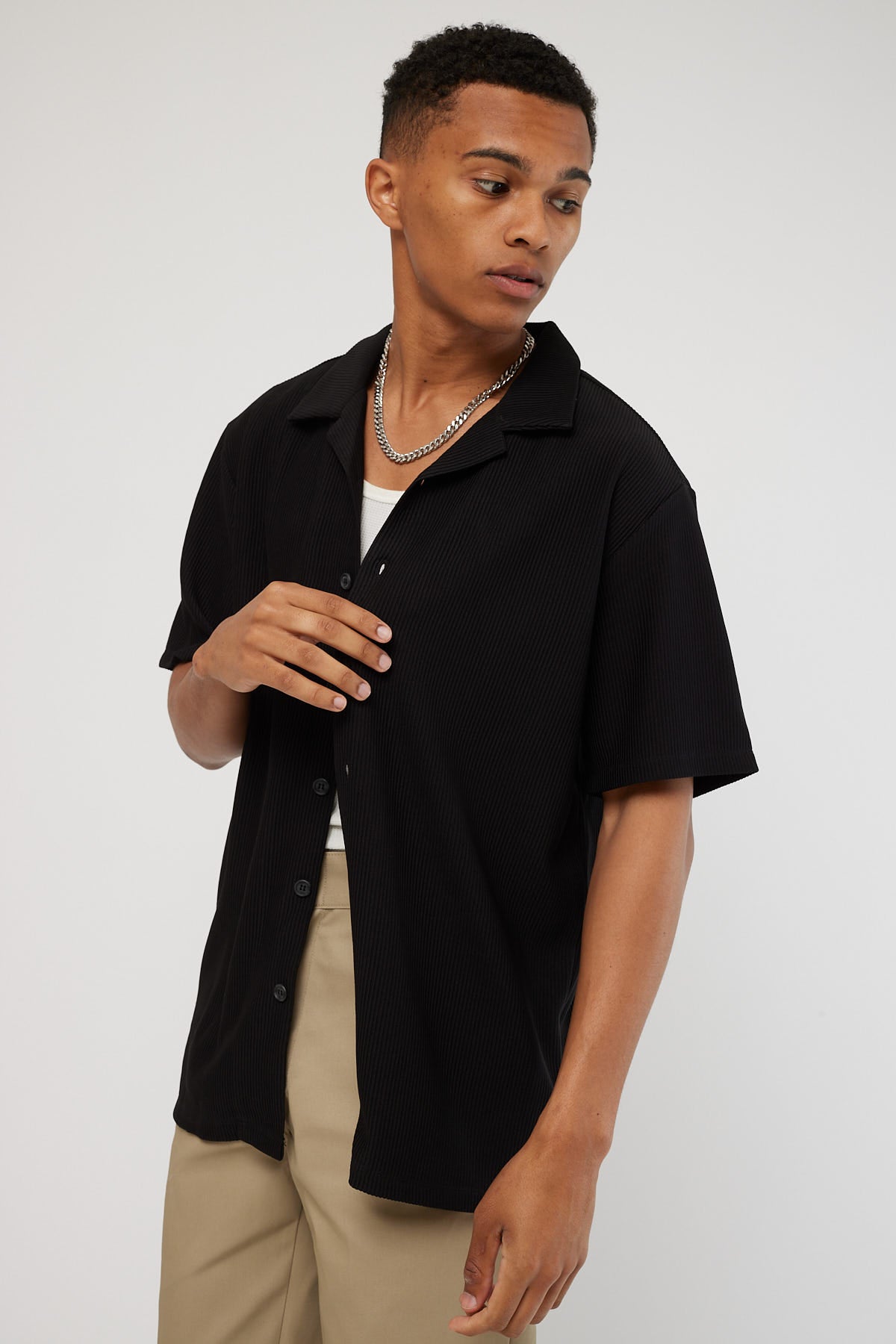 Common Need Miguel Pleated Shirt Black