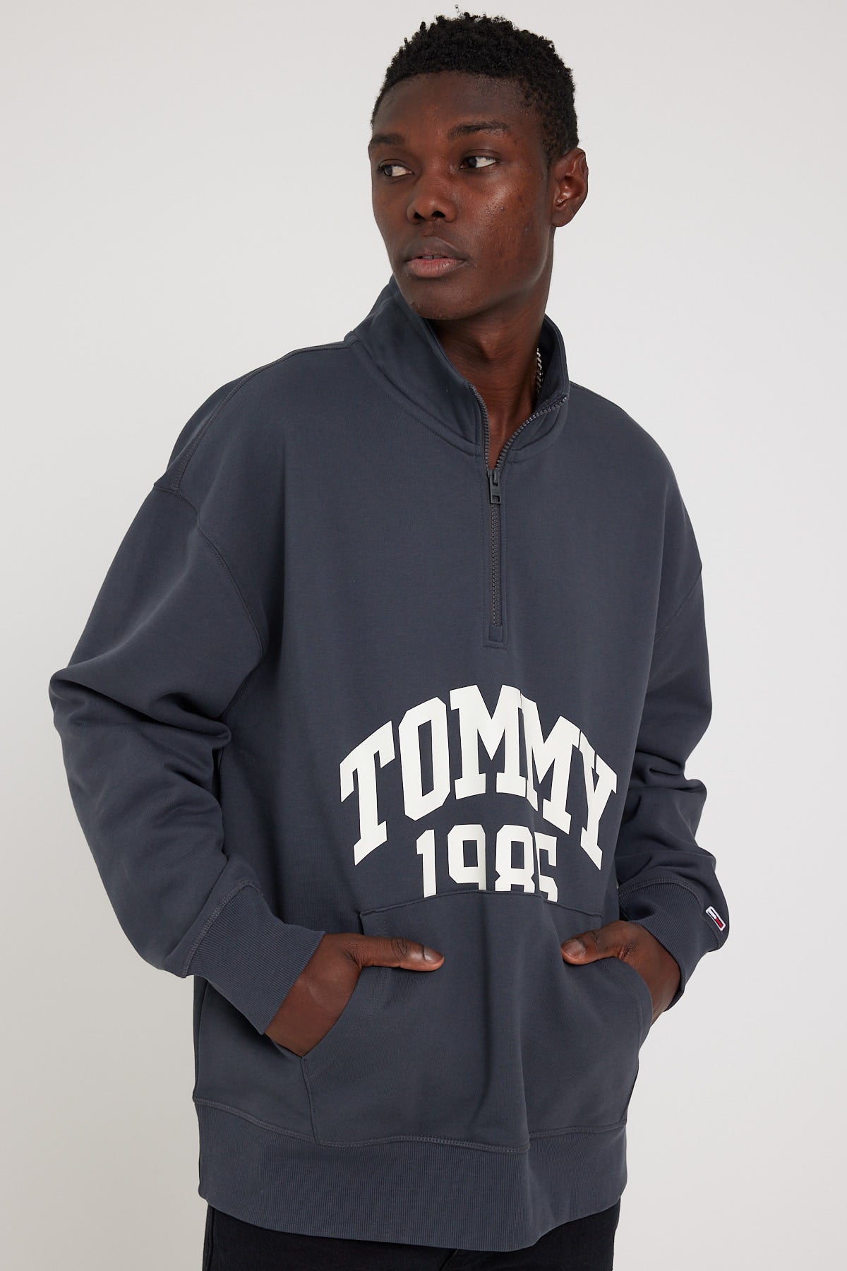 Tommy Jeans TJM Relaxed Authentic Half Zip New Charcoal