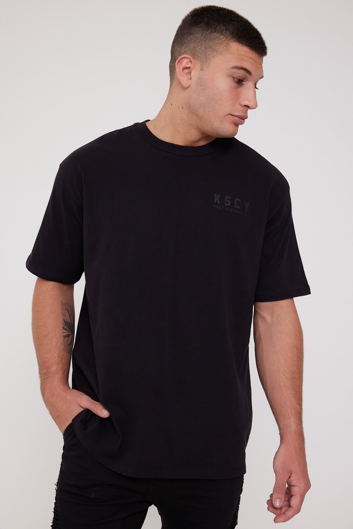 Kiss Chacey D.O.S Box Fit Tee Jet Black