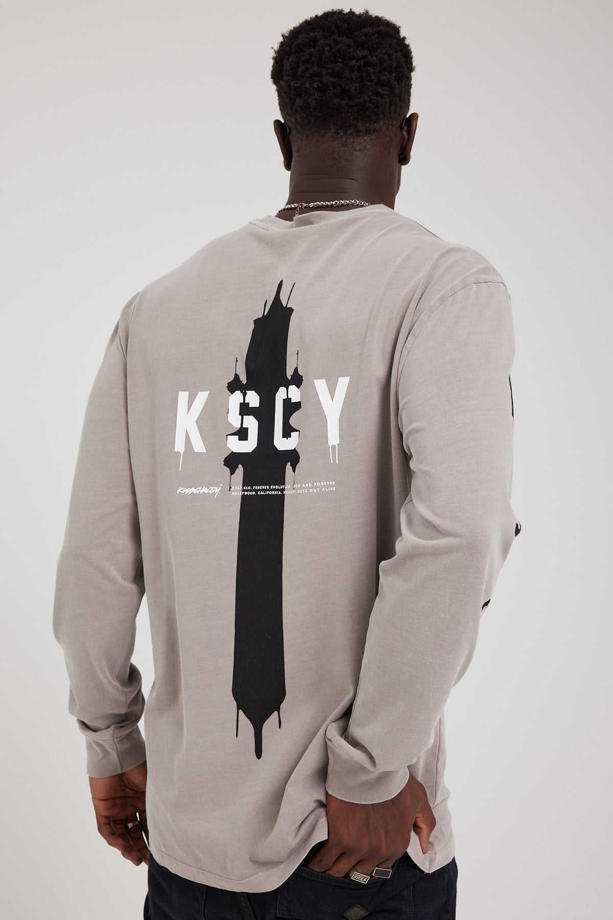 Kiss Chacey Ridges Relaxed Long Sleeve Tee Pigment Elephant Grey