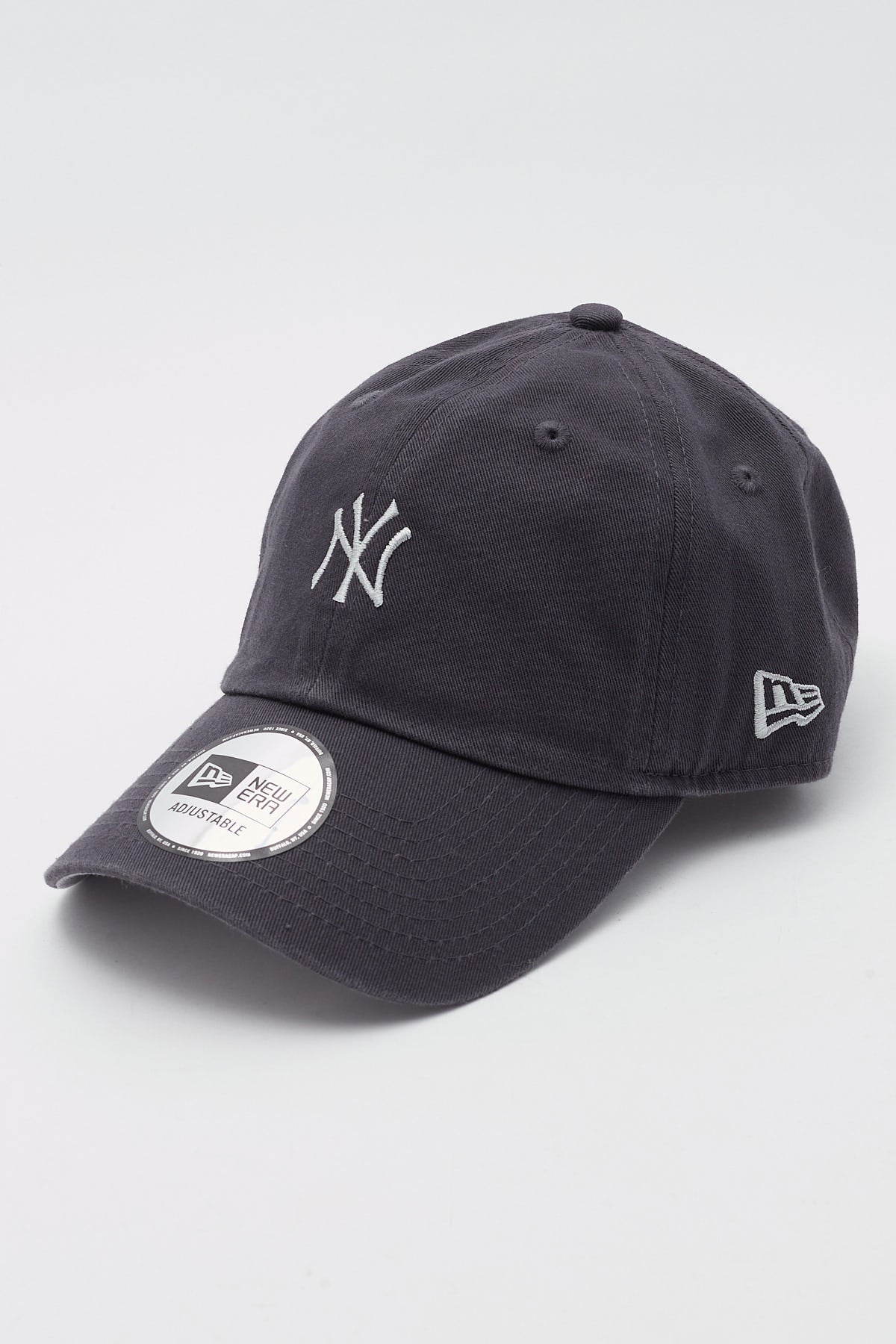 New Era Casual Classic NY Yankees Graphite/Grey