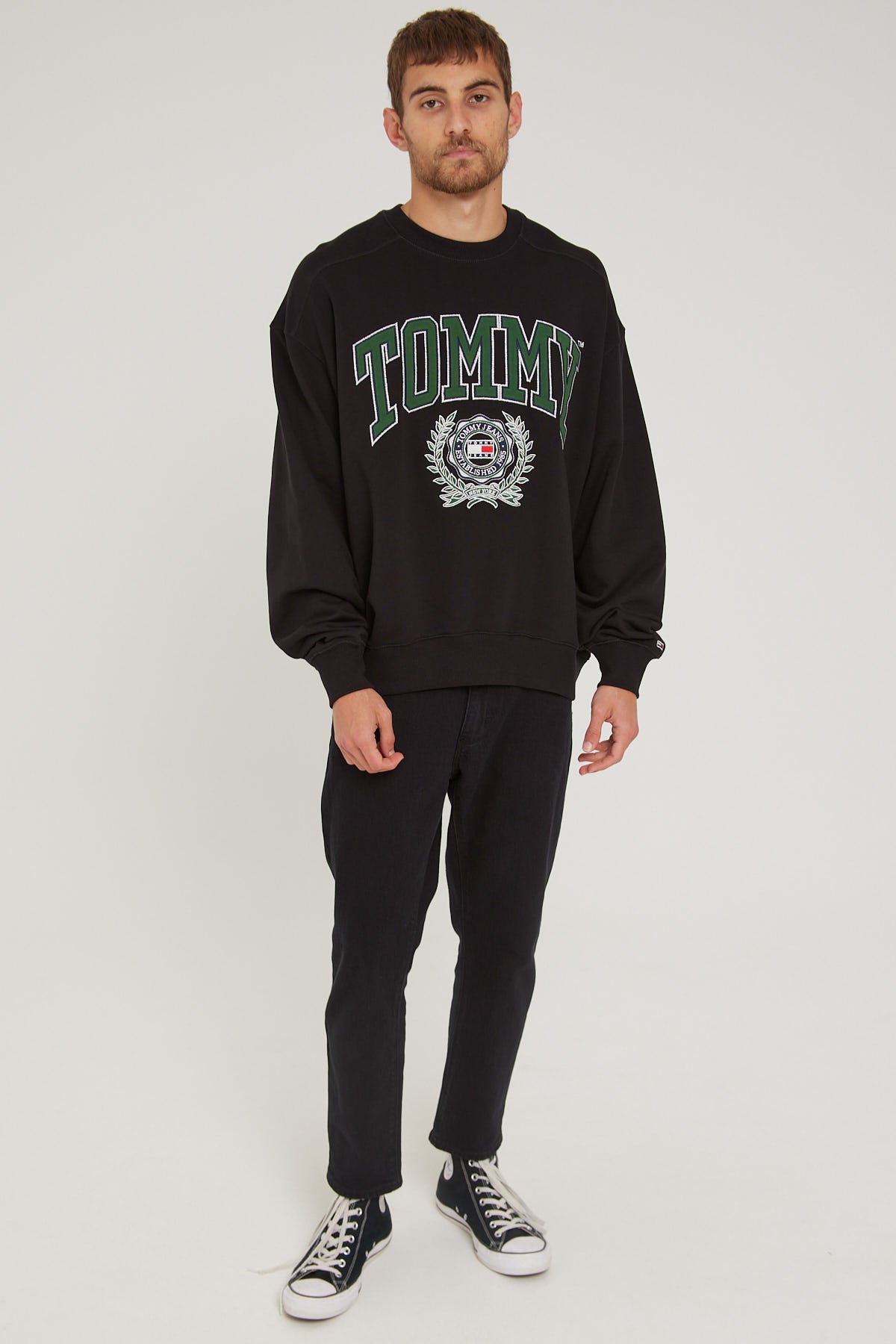Tommy Jeans TJM Boxy College Graphic Crew Sweater Black