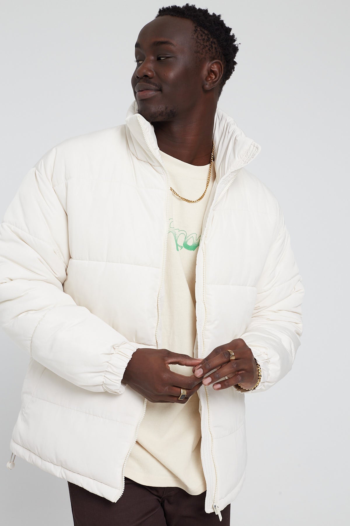 Common Need Vancouver Recycled Puffer Jacket Off White – Universal Store