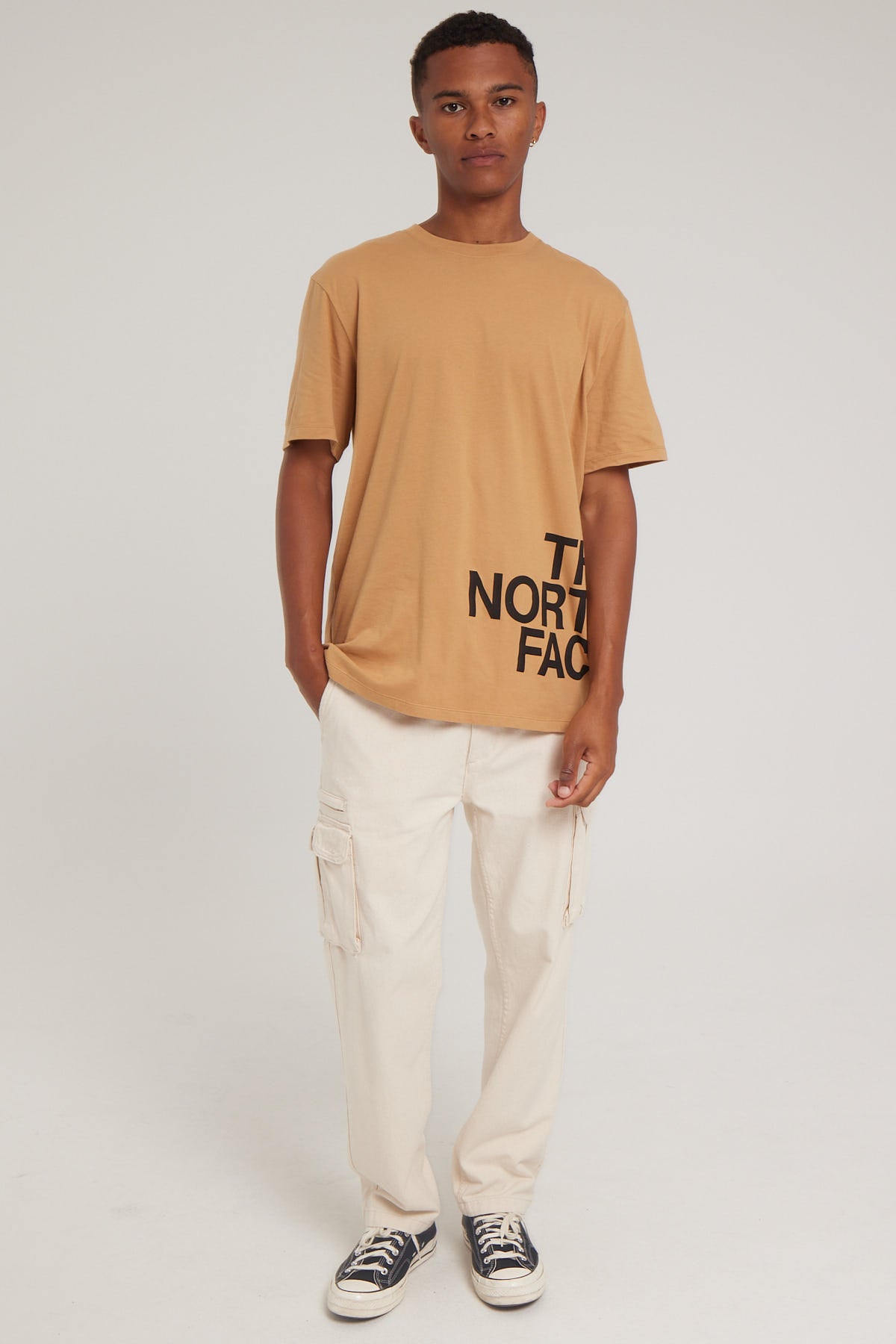The North Face Men's S/S Brand Proud Tee Almond Butter/TNF Black