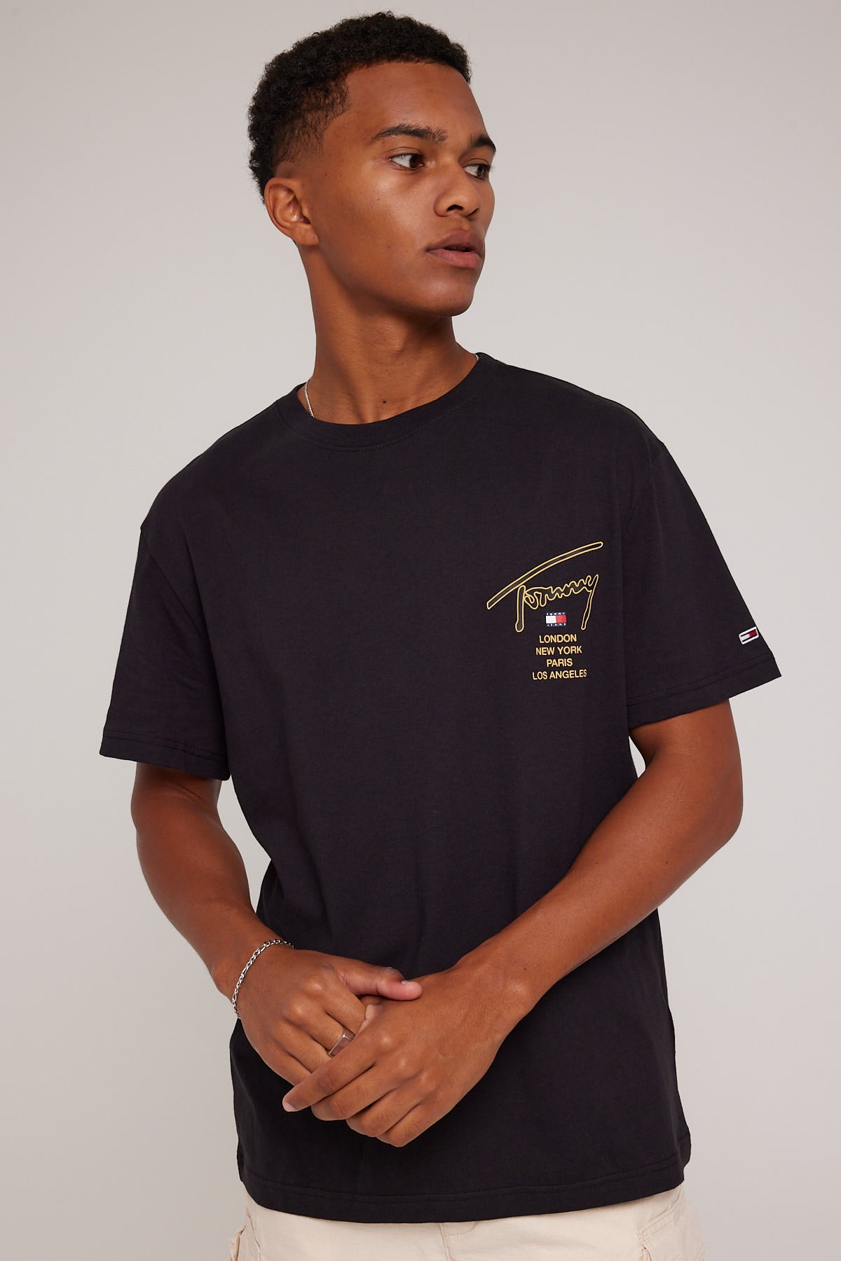 Tommy Jeans TJM Classic Gold Signature Back Tee Black