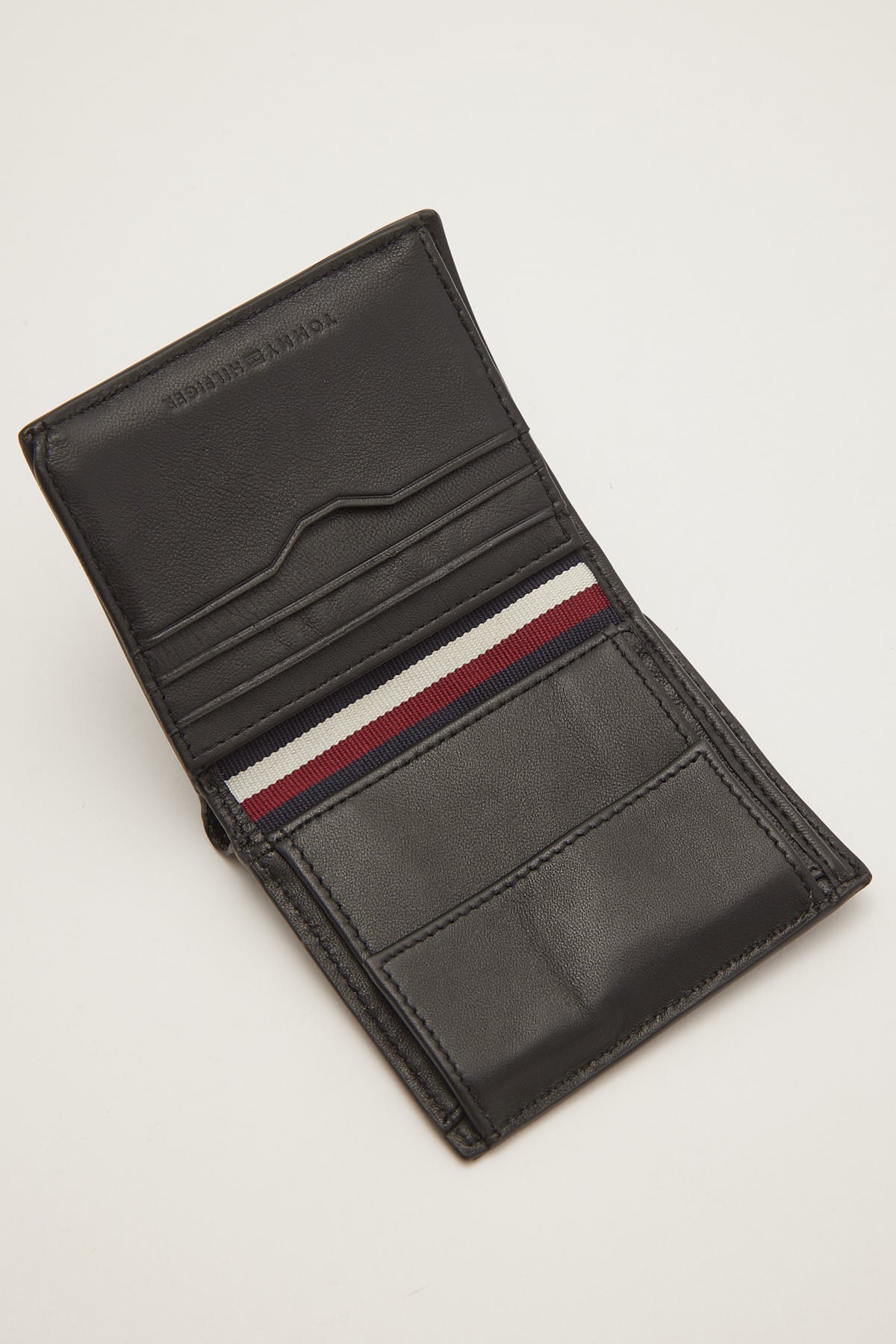 Tommy Jeans TH Central Trifold Black