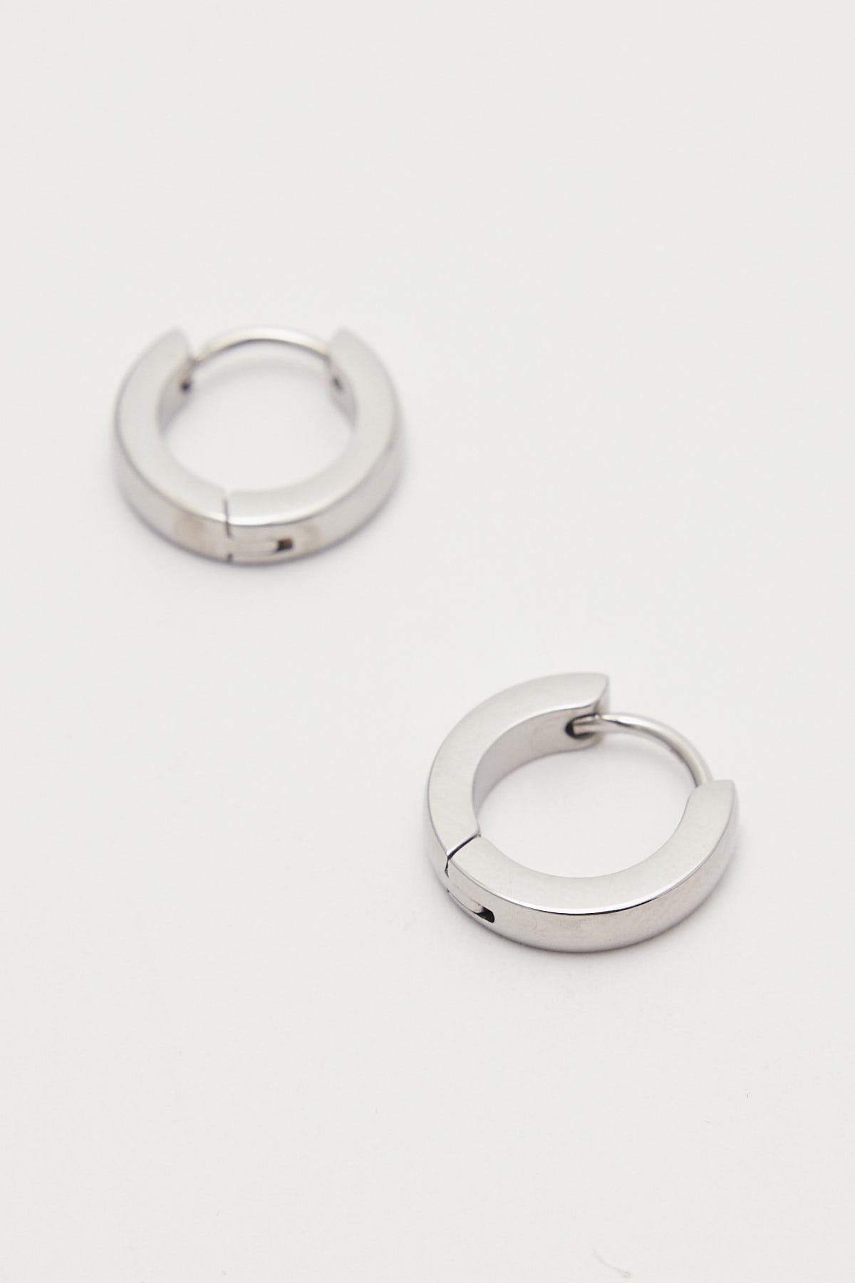 Neovision Perpetual Huggie Earrings Stainless Steel