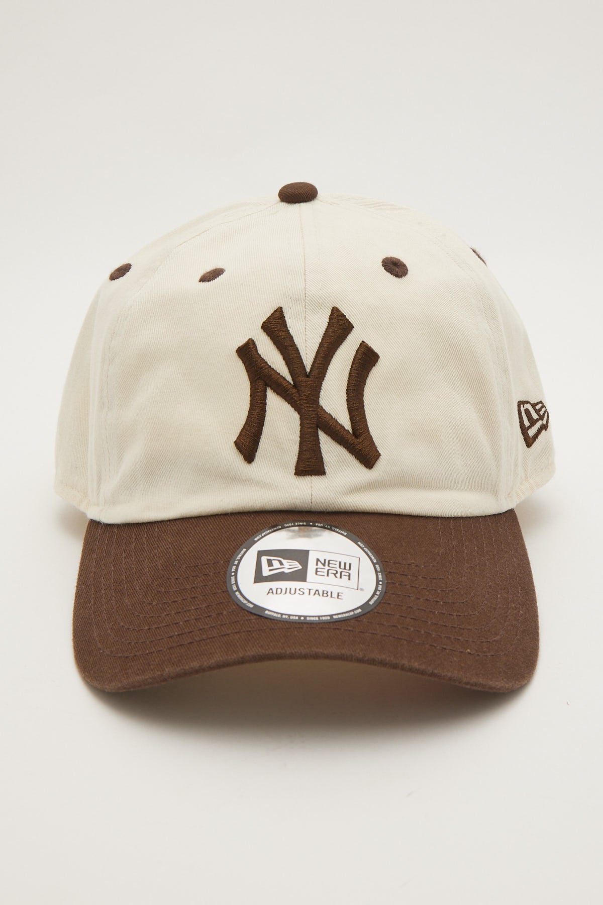 New Era Casual Classic NY Yankees Walnut