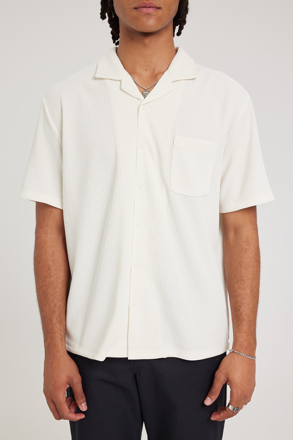Common Need Brooklyn Pleated Resort Shirt Ecru – Universal Store