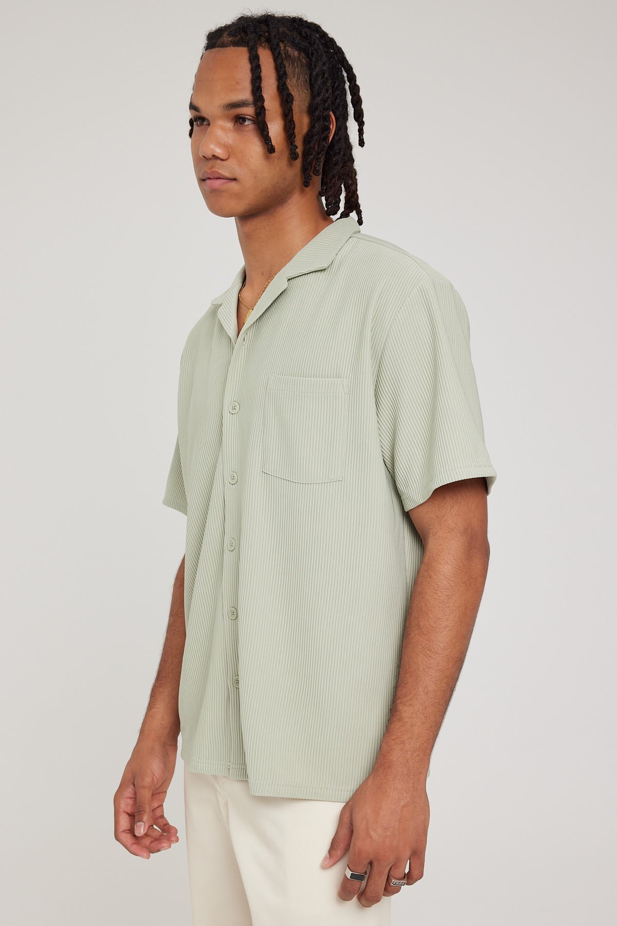 Common Need Brooklyn Pleated Resort Shirt Green