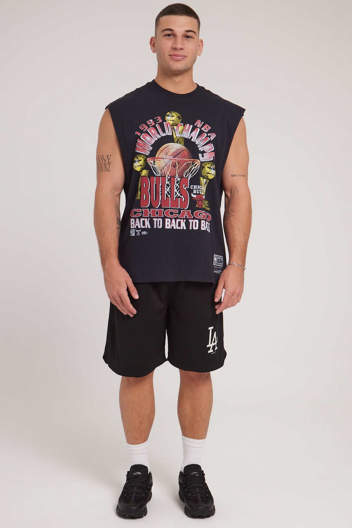 Mitchell & Ness Bulls Muscle Tee Faded Black