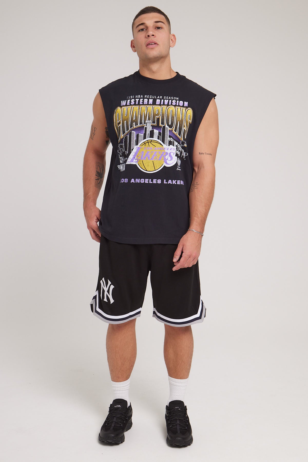 Mitchell & Ness Lakers Muscle Tee Faded Black