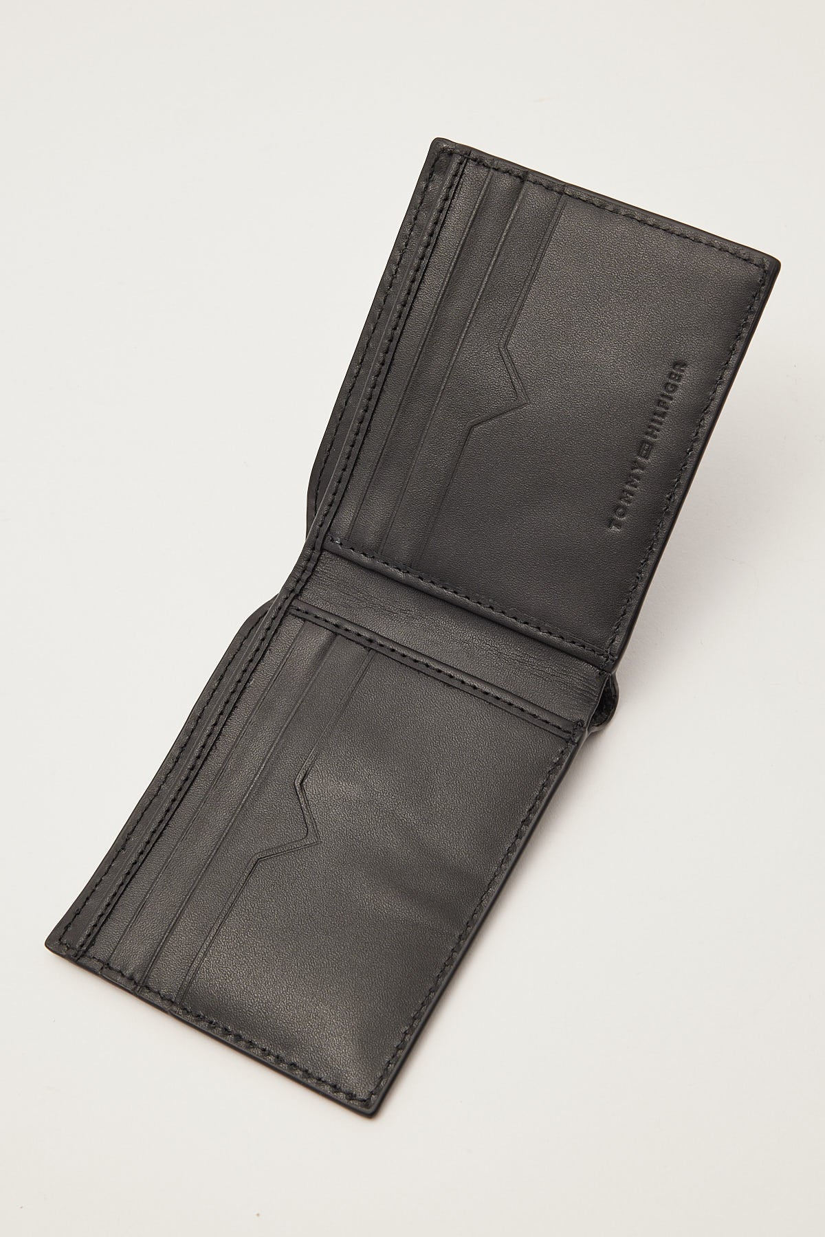 Men's Wallets – Universal Store