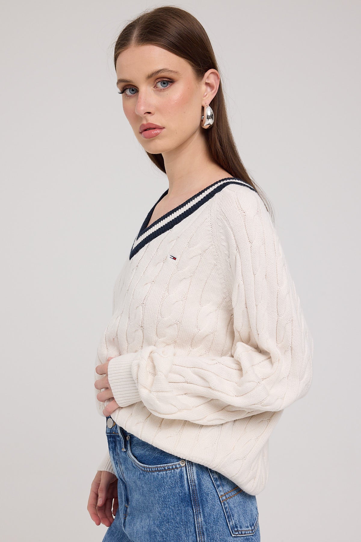 Tommy Jeans V-Neck Cable Sweater Ancient White