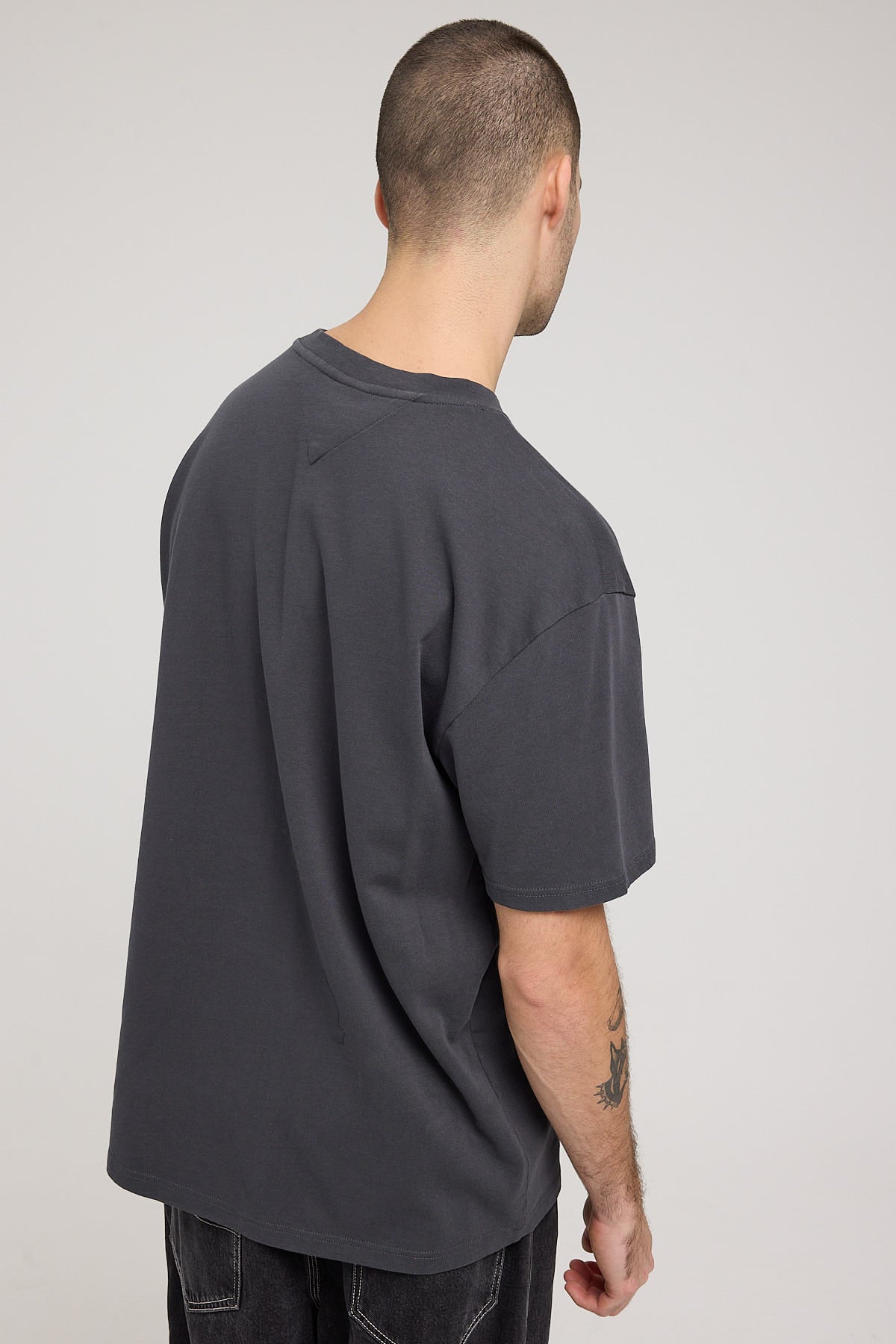 Tommy Jeans Regular Tonal Flag Tee New Charcoal