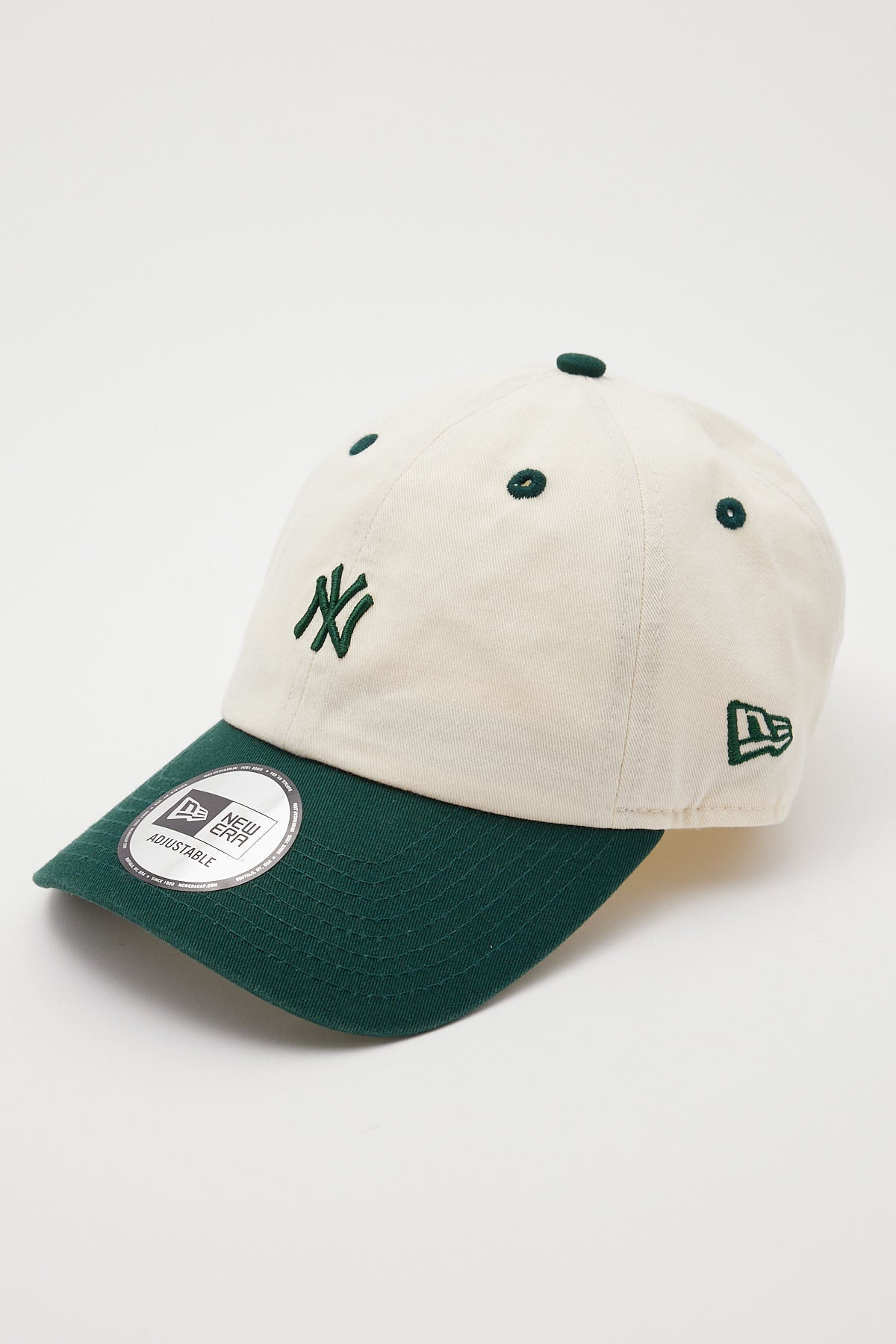 New Era Casual Classic NY Yankees Chrome White/Dark Green