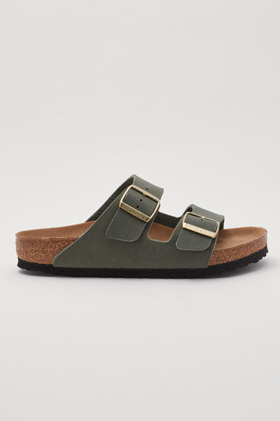 universal store birkenstocks