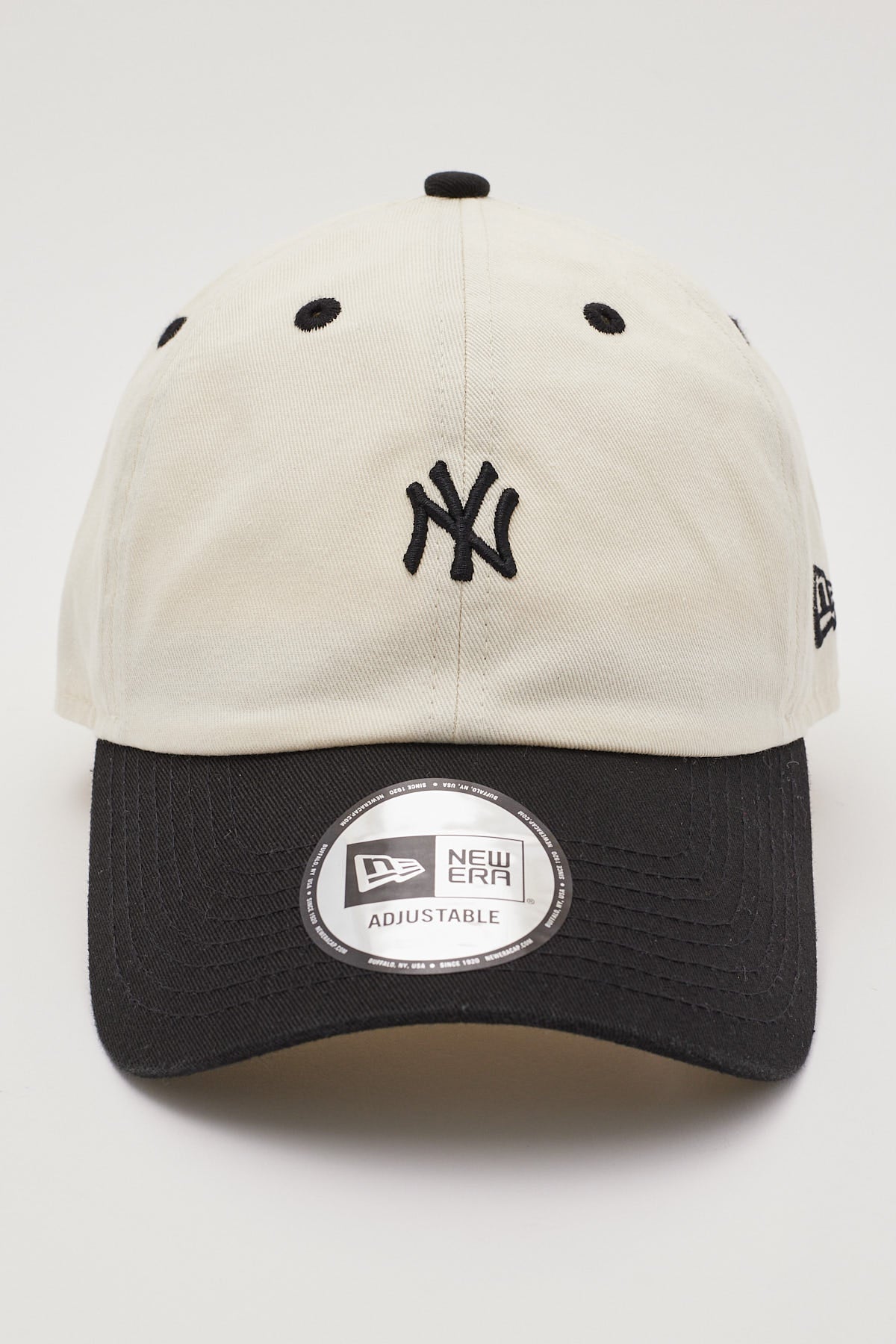 New Era Casual Classic NY Yankees Black/White