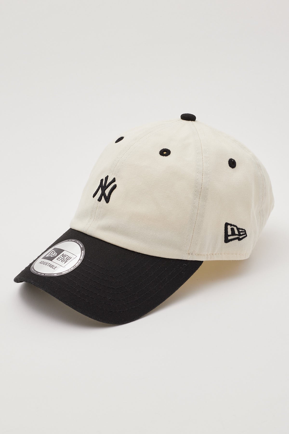 New Era Casual Classic NY Yankees Black/White
