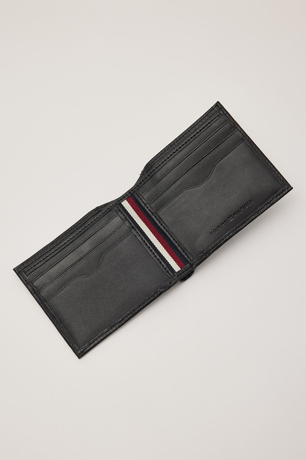 Men's Wallets – Universal Store