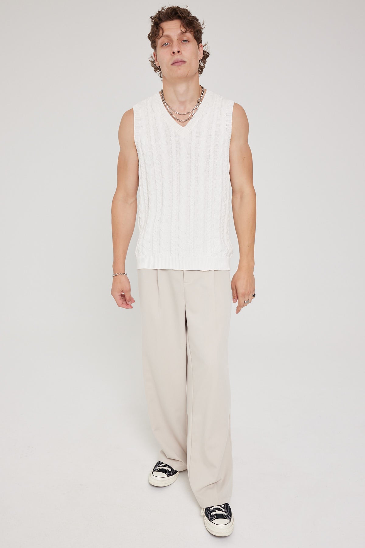 Common Need Resort Cable Knit Vest White