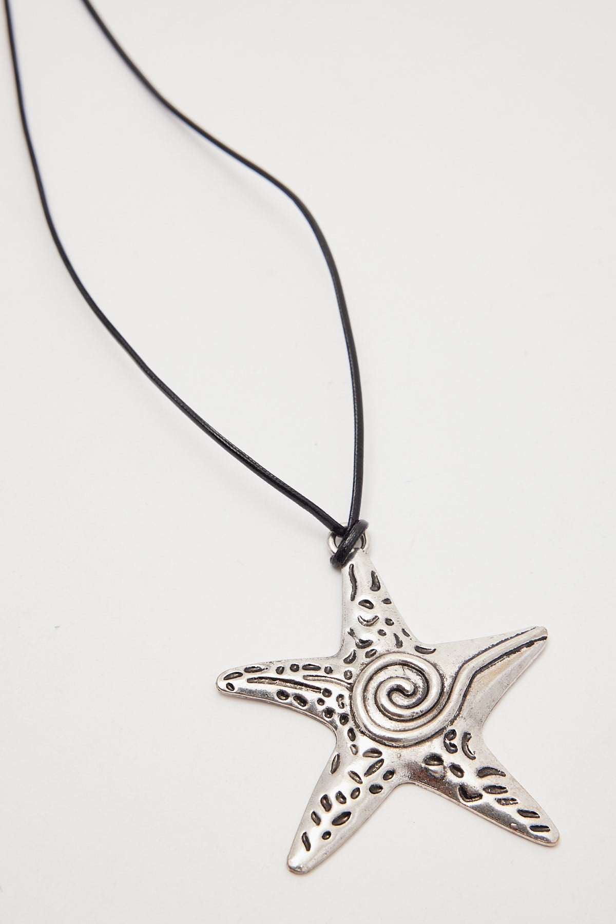 Token Chrome Starfish Necklace Silver